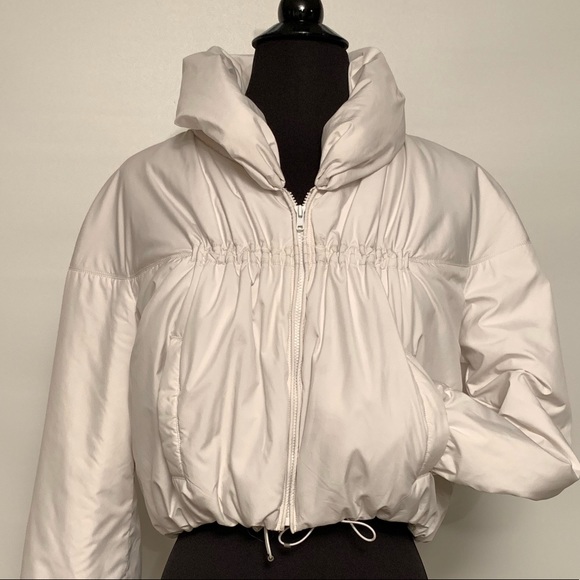 Tahari Jackets & Blazers - Tahari puff coat